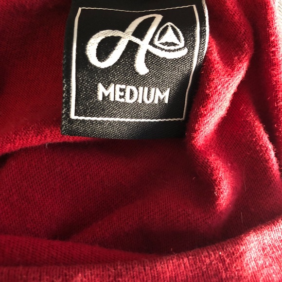 Active Men’s Medium Retro Text Red Tee - Picture 3 of 3